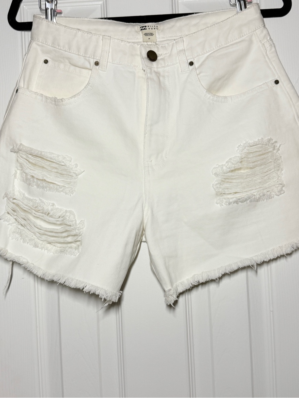 Billabong Women’s White High rise Distressed Shorts